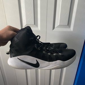 Nike hyperdunks